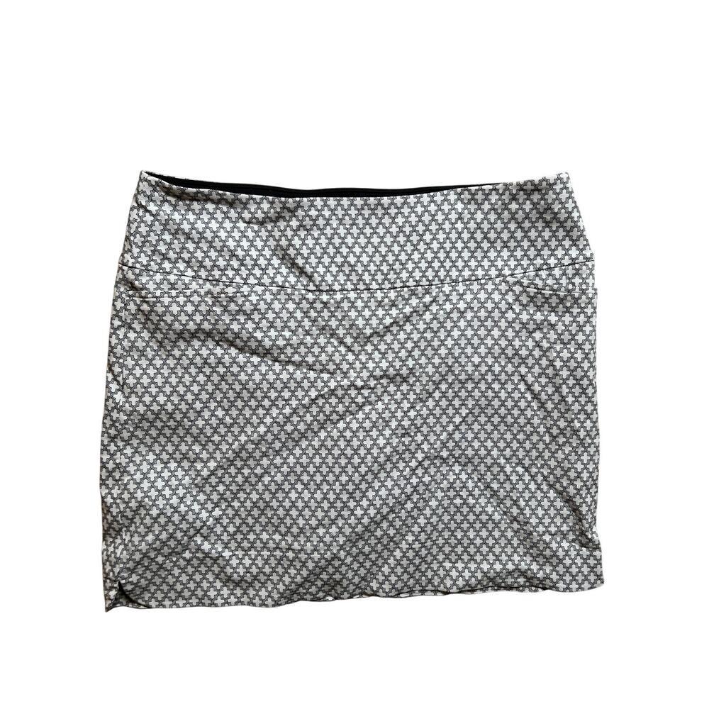 S.C. & Co. Womens 2XL Black White Pattern AOP Tummy Control Skort Front Pockets